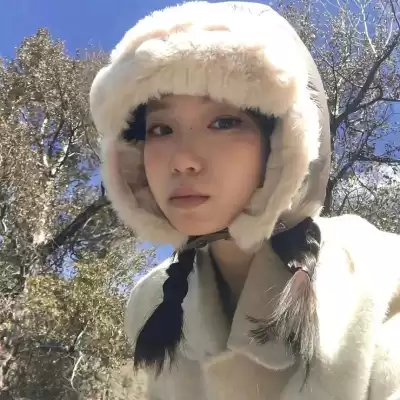 黄莉颖